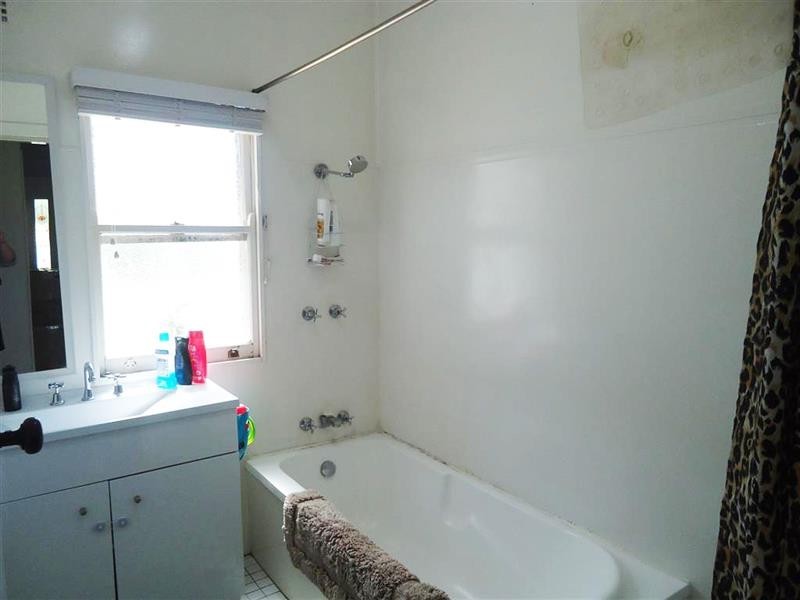 25 The Boulevarde -, Kooringal NSW 2650