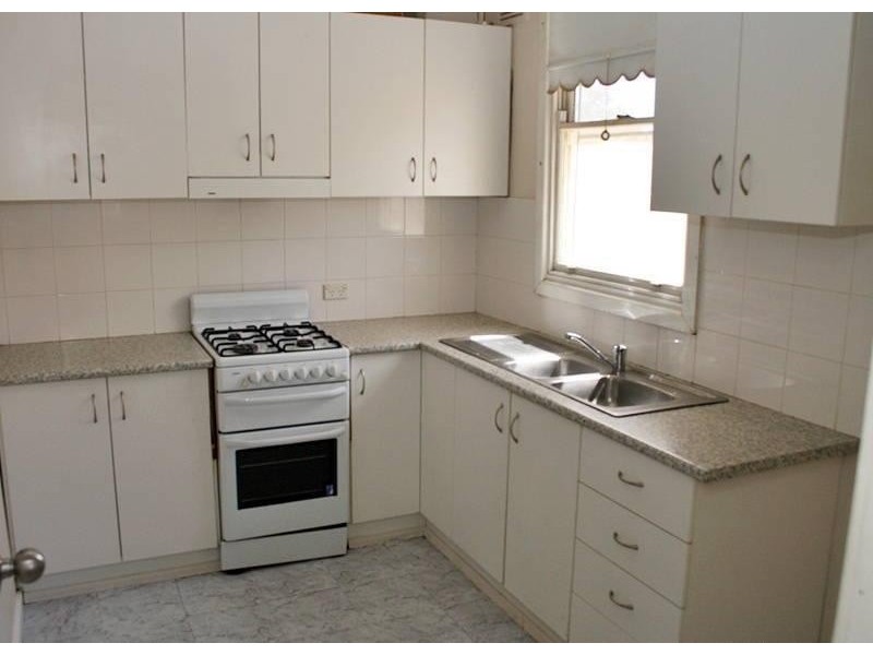 16 Mount Austin Ave, Mount Austin NSW 2650