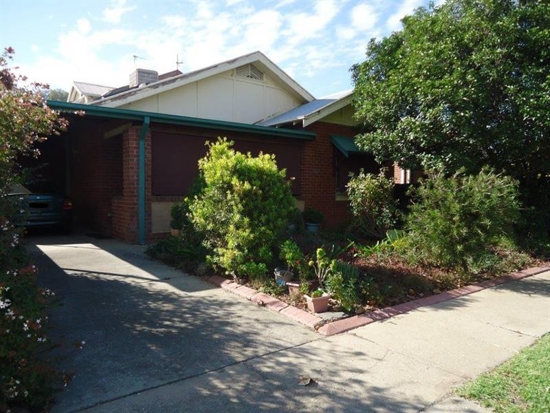 1/37 Gossett St, Wagga Wagga NSW 2650