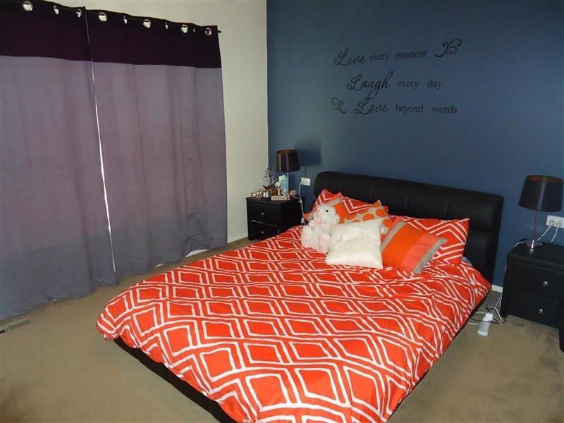32 Anne St, Tolland NSW 2650