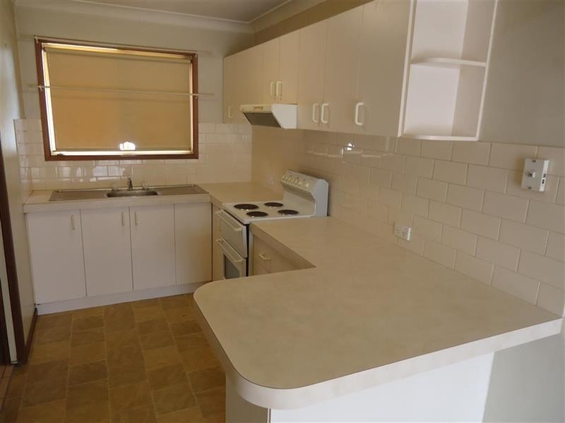 4/26 Bulolo St, Ashmont NSW 2650