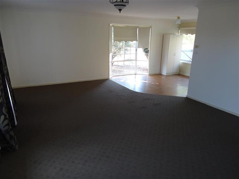 1/30 Lampe  Ave, Wagga Wagga NSW 2650