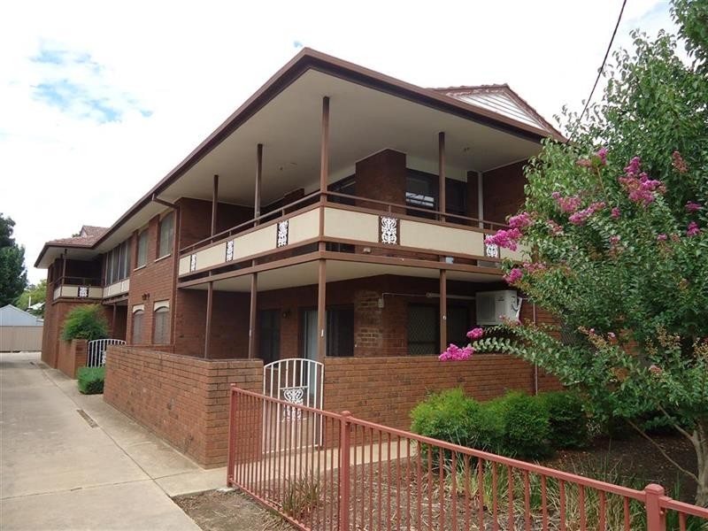 5/6 Lampe Ave, Wagga Wagga NSW 2650
