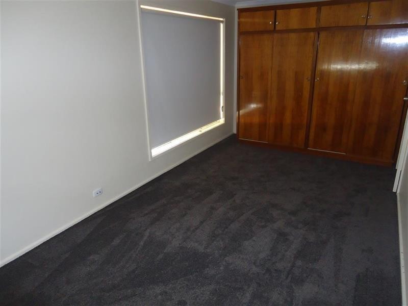 26 Warrawong St, Kooringal NSW 2650