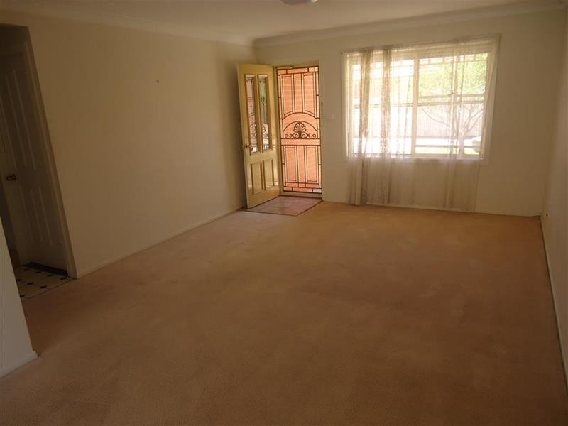 9/11 Crampton St, Wagga Wagga NSW 2650