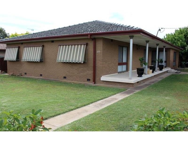 257 Kincaid St, Wagga Wagga NSW 2650