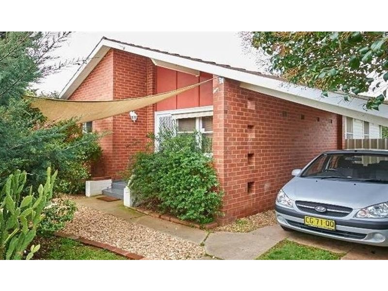 29 Tobruk St, Ashmont NSW 2650