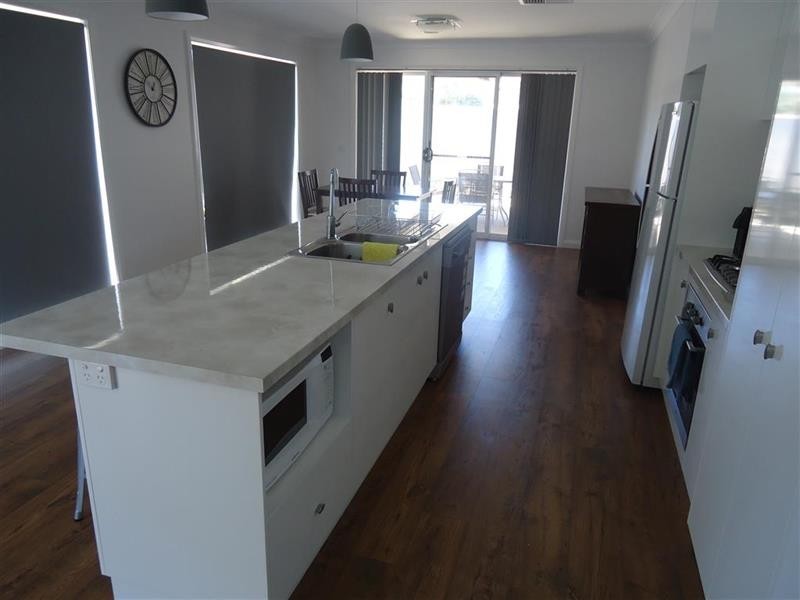 1/13 Cunjegong Loop, Gobbagombalin NSW 2650