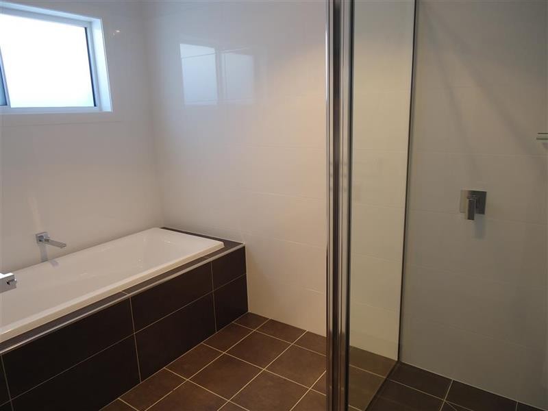 1/13 Cunjegong Loop, Gobbagombalin NSW 2650