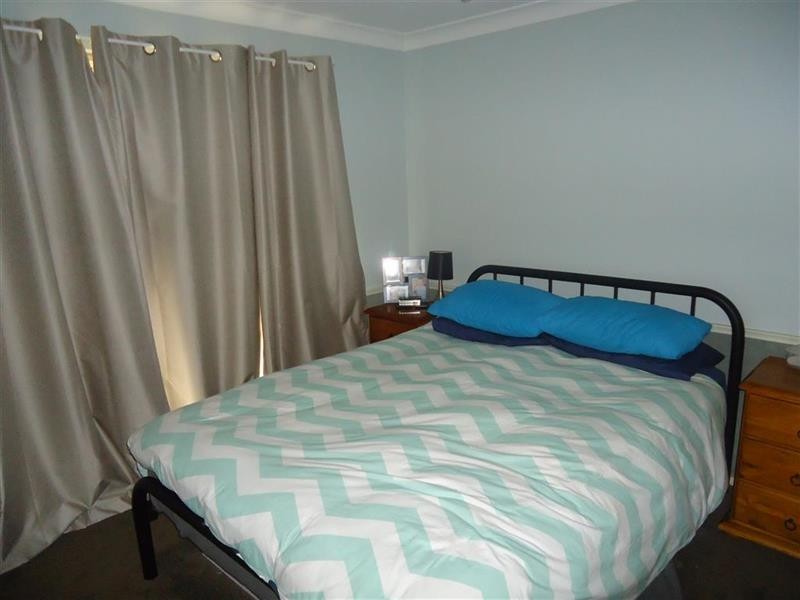102 Raye St, Tolland NSW 2650