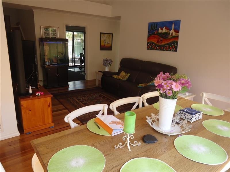 14 Roberts Way, Kooringal NSW 2650