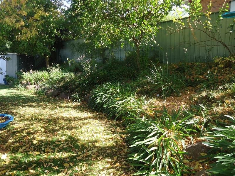 14 Roberts Way, Kooringal NSW 2650