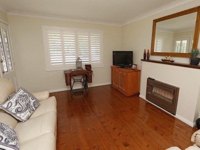 55 Hardy Ave, Wagga Wagga NSW 2650