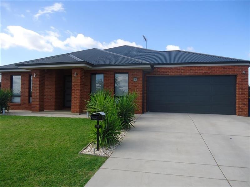 39 Melaleuca Dr, Forest Hill NSW 2651