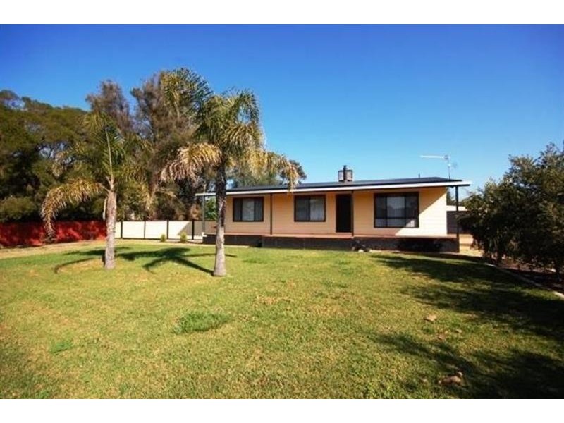 10 Urana St, Collingullie NSW 2650