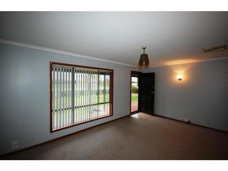 10 Urana St, Collingullie NSW 2650