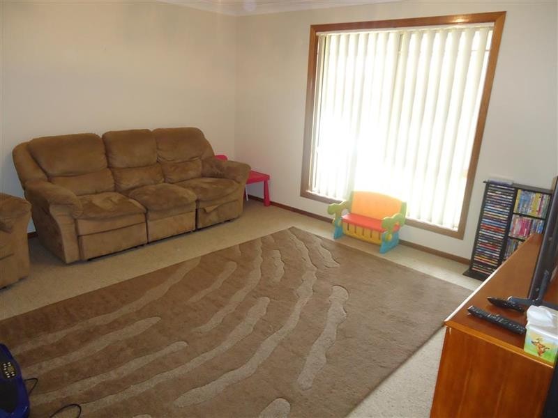 2/29 Kaldari Cres, Glenfield Park NSW 2650