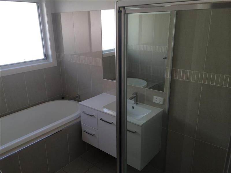42 Illeura Rd, Bourkelands NSW 2650