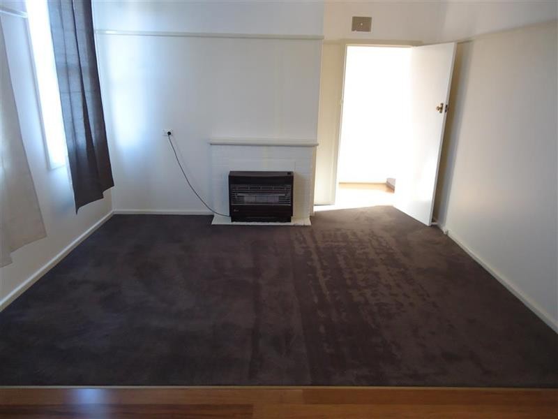 138 Macleay St, Turvey Park NSW 2650