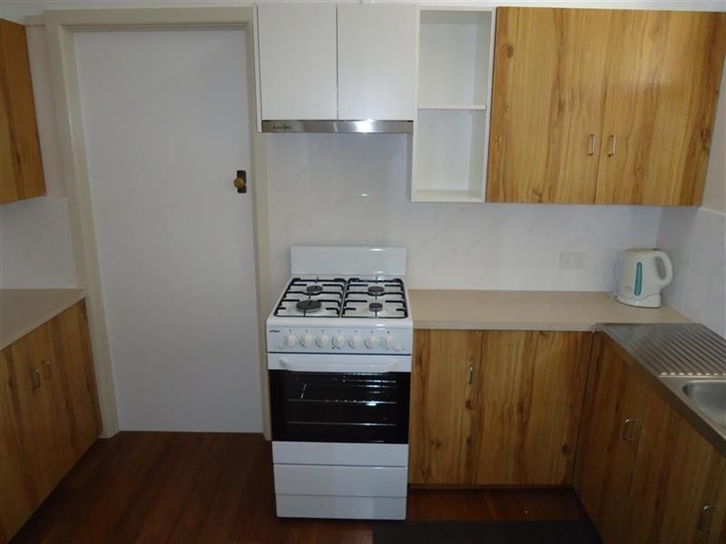138 Macleay St, Turvey Park NSW 2650