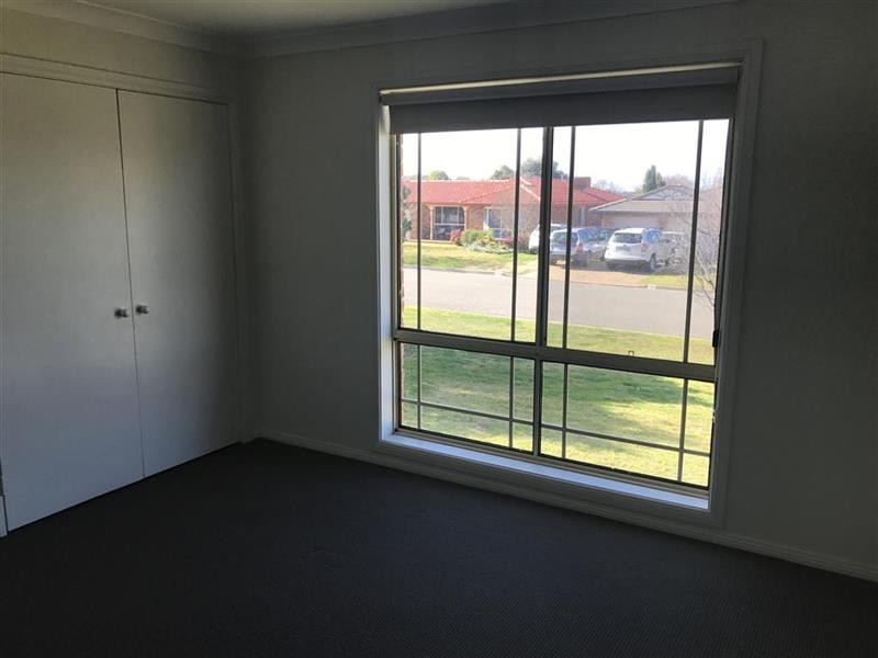 1/8 Malebo Pl, Tatton NSW 2650