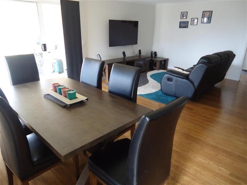 4 Preston Cres, Lloyd NSW 2650