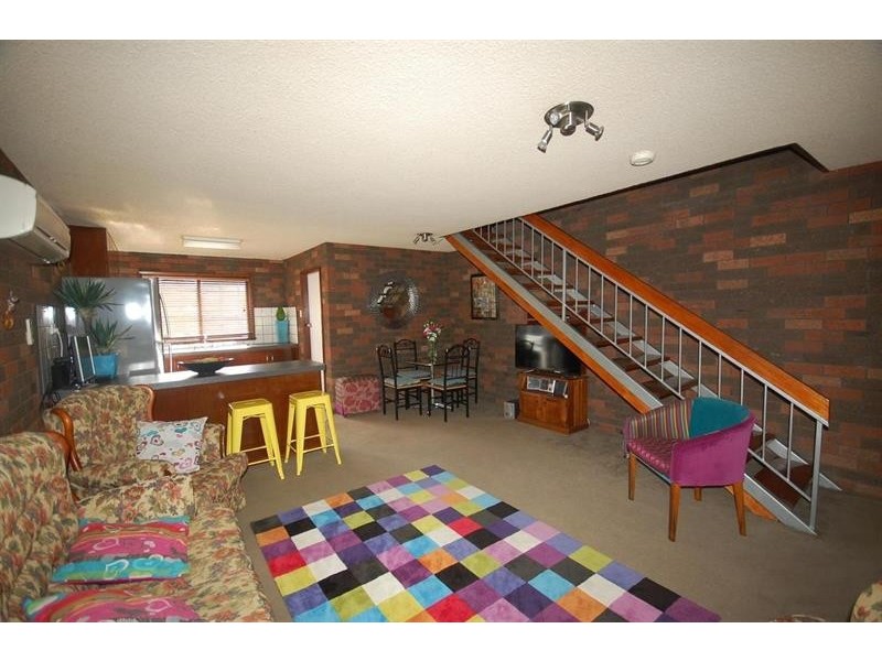 1/81-85 Ziegler Ave, Kooringal NSW 2650