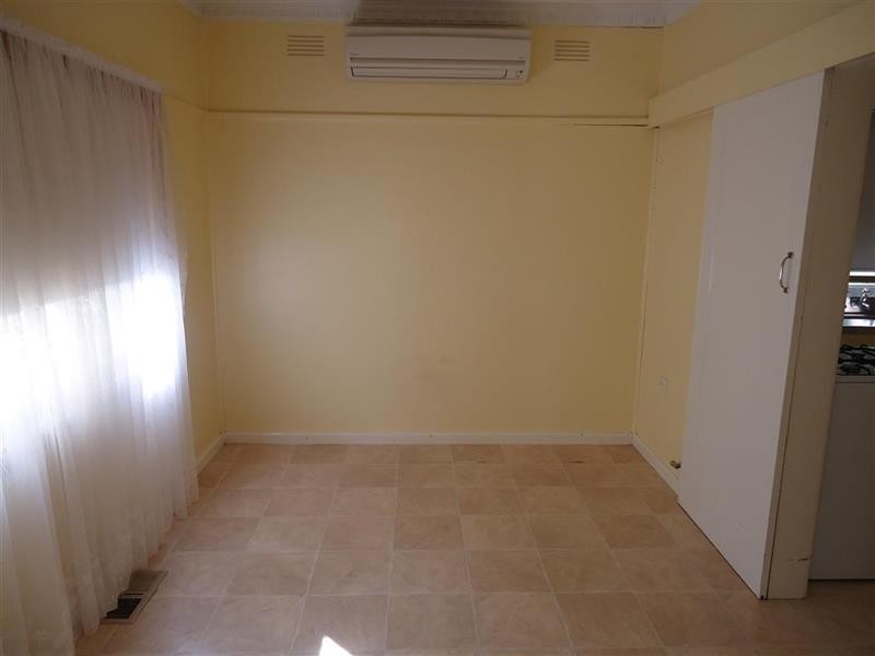 129 Grove St, Kooringal NSW 2650