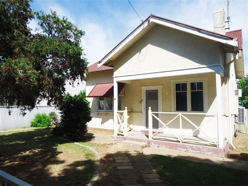 6 Day St, The Rock NSW 2655