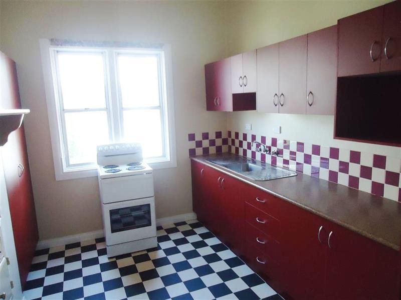 6 Day St, The Rock NSW 2655