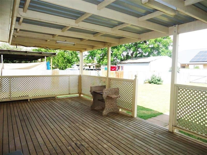 6 Day St, The Rock NSW 2655