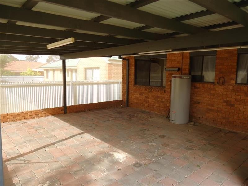 7 Doman St, Estella NSW 2650