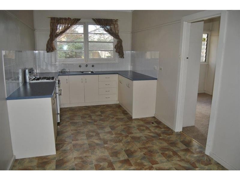 55 Best St, Wagga Wagga NSW 2650