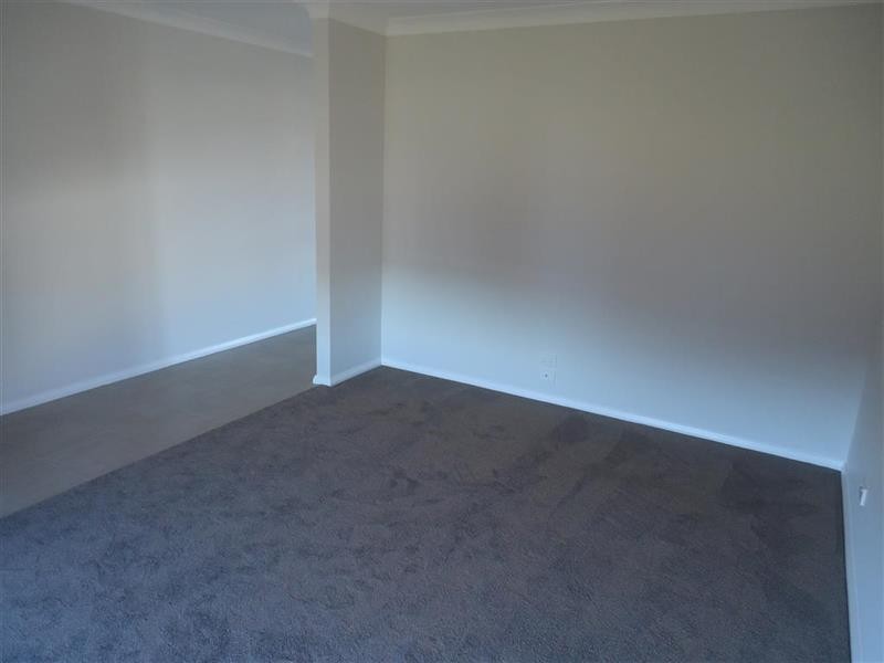 6 Ellerslie St, Gobbagombalin NSW 2650
