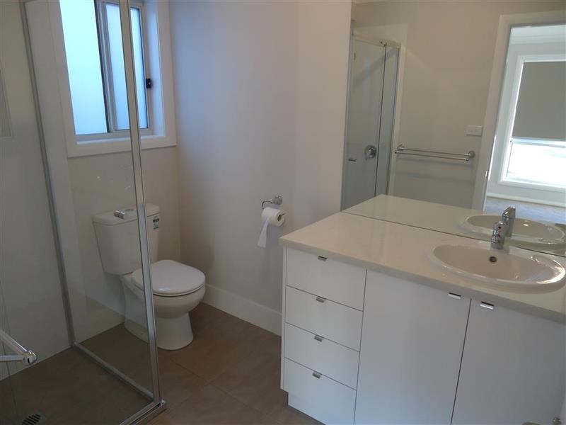6 Ellerslie St, Gobbagombalin NSW 2650