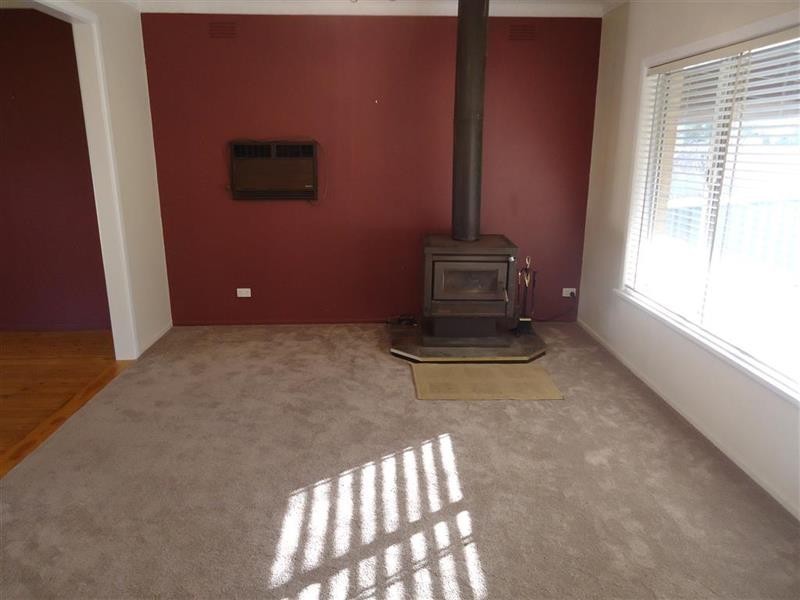 22 Marama Pde, Mount Austin NSW 2650