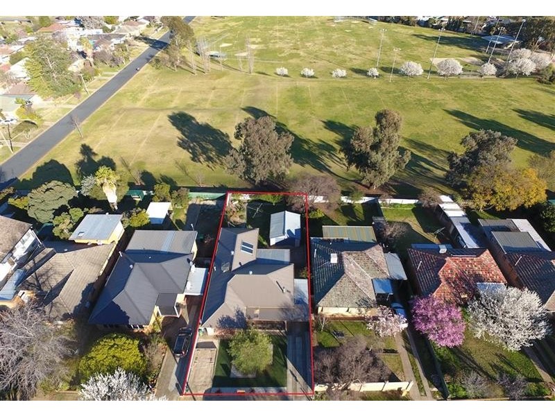22 Marama Pde, Mount Austin NSW 2650