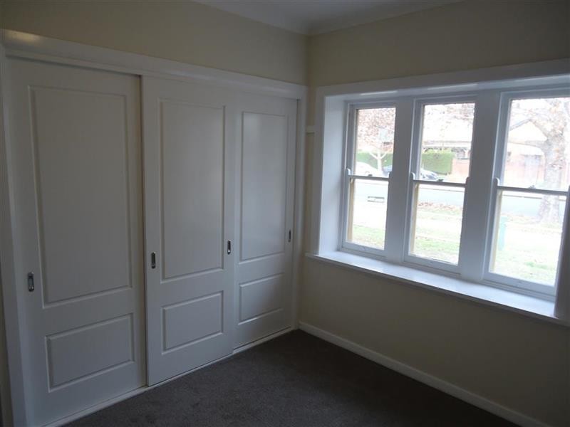 135 Gurwood St, Wagga Wagga NSW 2650