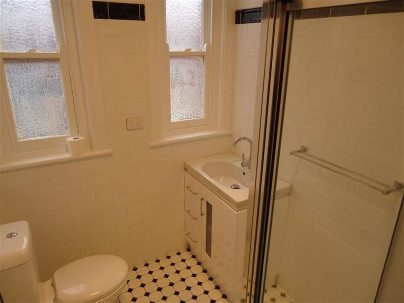 135 Gurwood St, Wagga Wagga NSW 2650