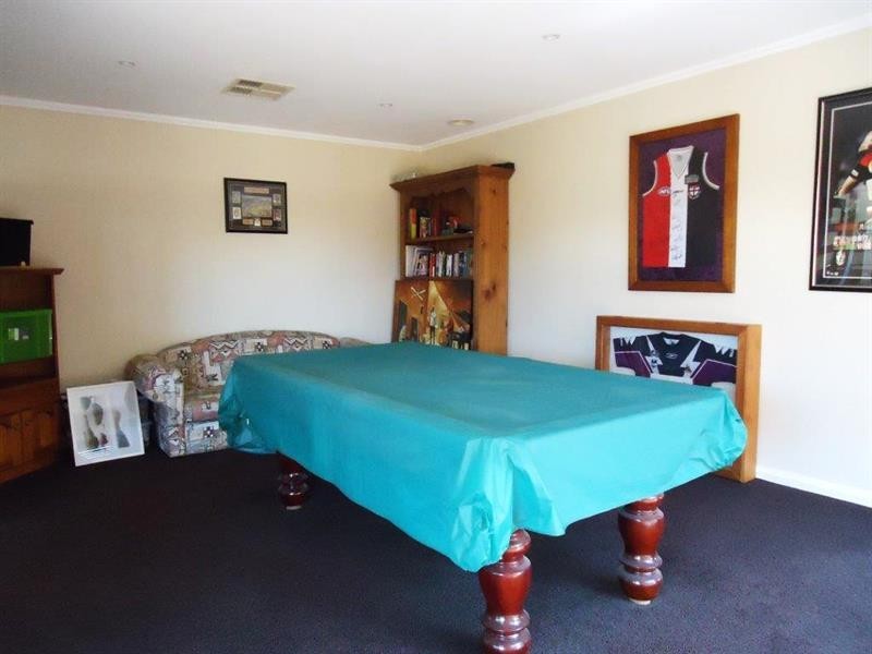 22 Bogong Cres, Tatton NSW 2650
