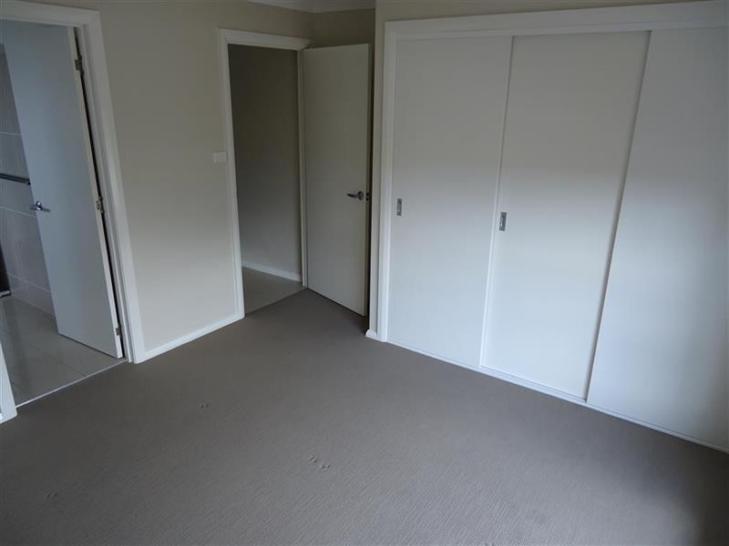 1/80 Messenger Ave, Boorooma NSW 2650