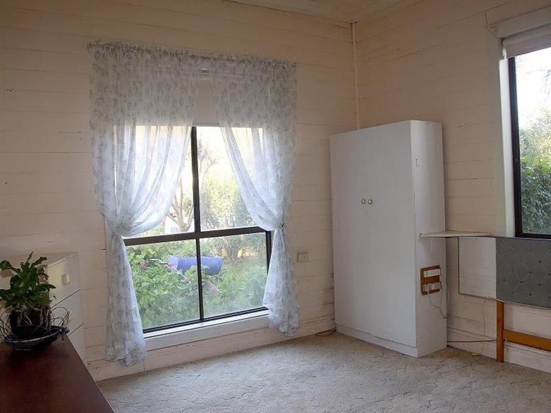 43 Green St, Lockhart NSW 2656