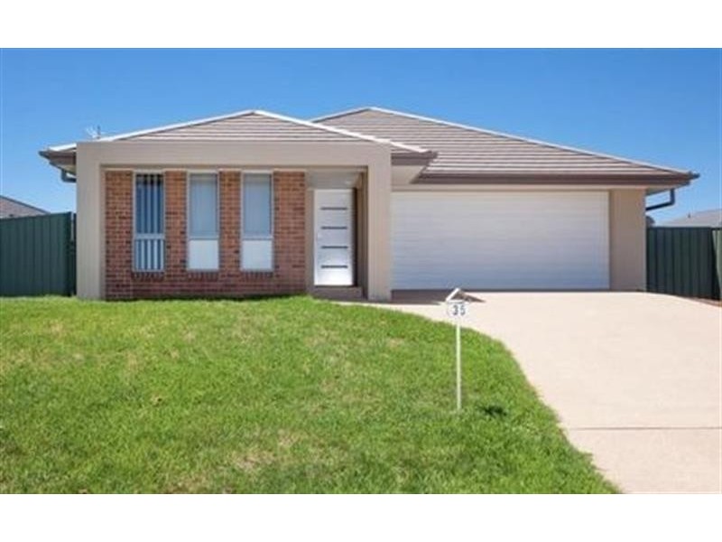 35 Melaleuca Dr, Forest Hill NSW 2651