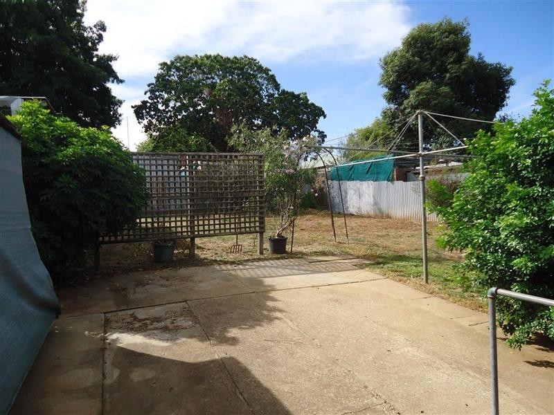 5 Condon Ave, Mount Austin NSW 2650