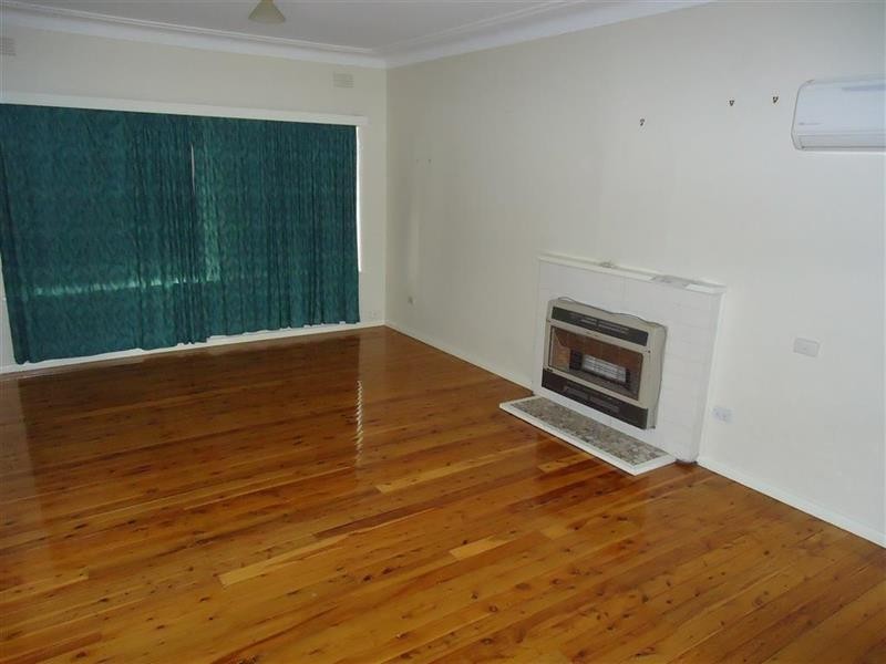 55 Galore St, Lockhart NSW 2656