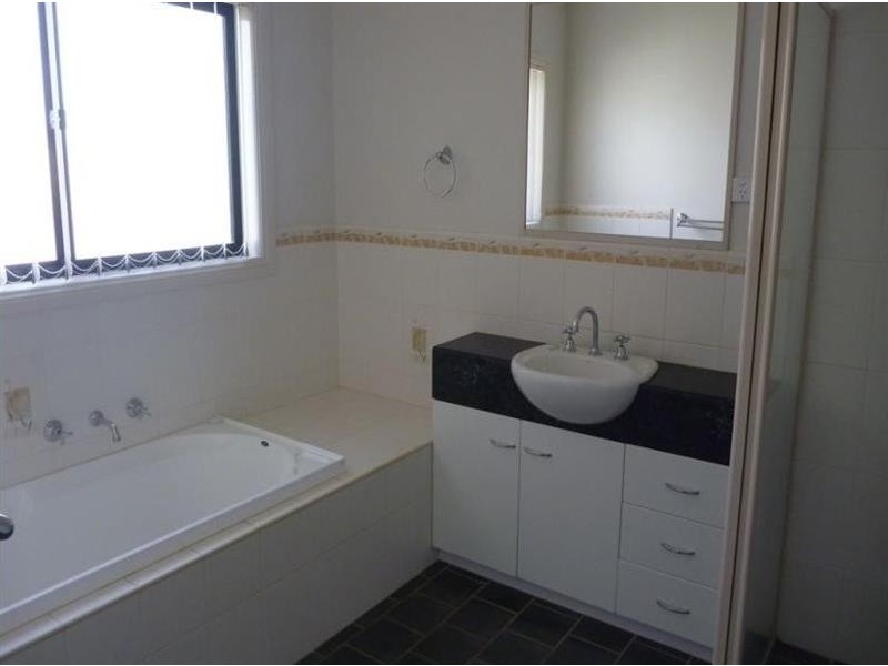 Glenfield Park NSW 2650