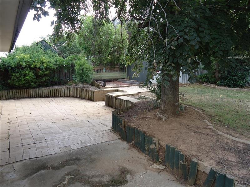 71 Pugsley Ave, Estella NSW 2650