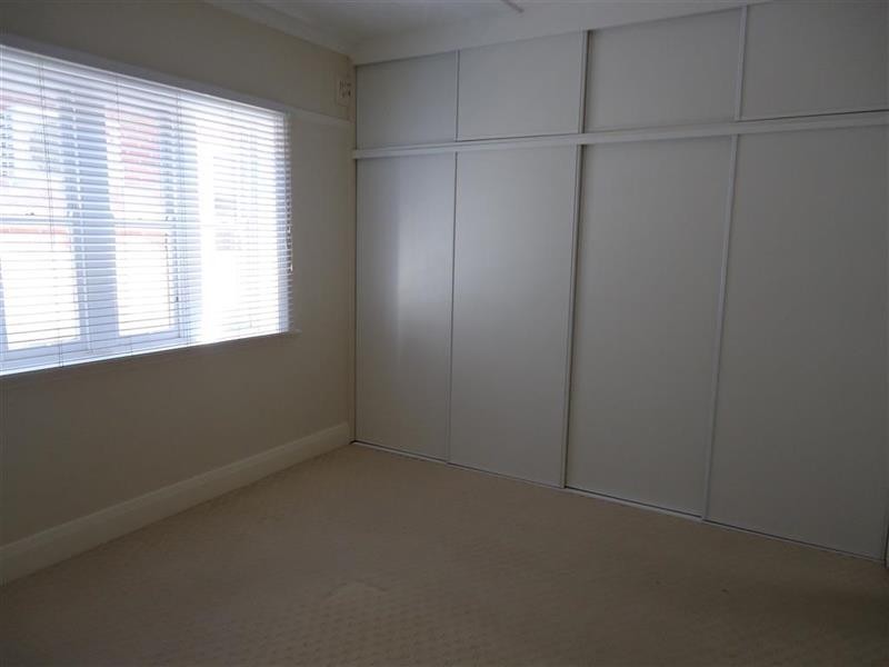 65 Trail St, Wagga Wagga NSW 2650