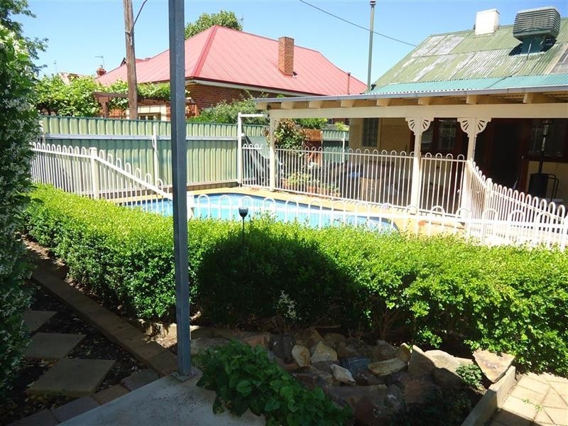 65 Trail St, Wagga Wagga NSW 2650
