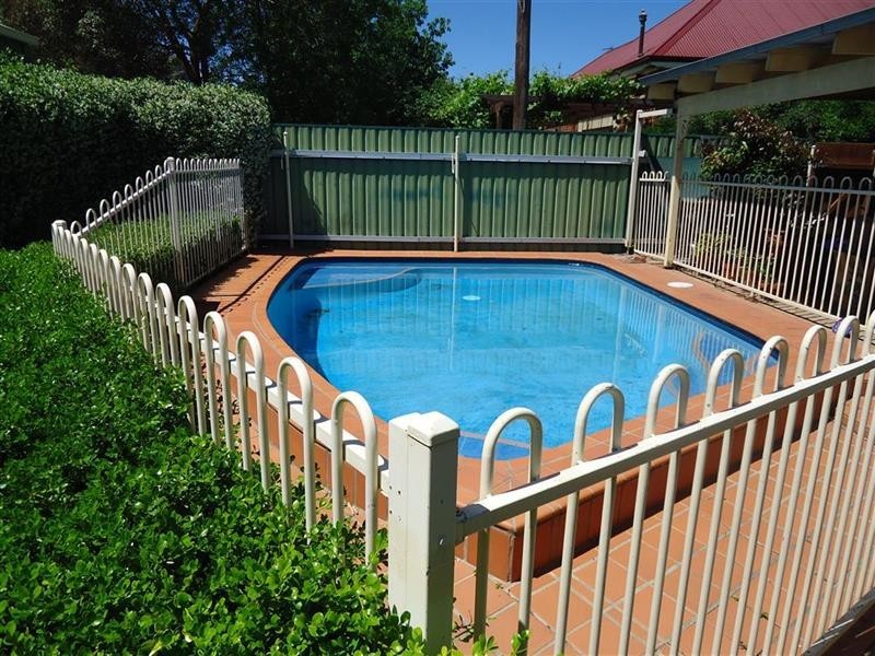 65 Trail St, Wagga Wagga NSW 2650